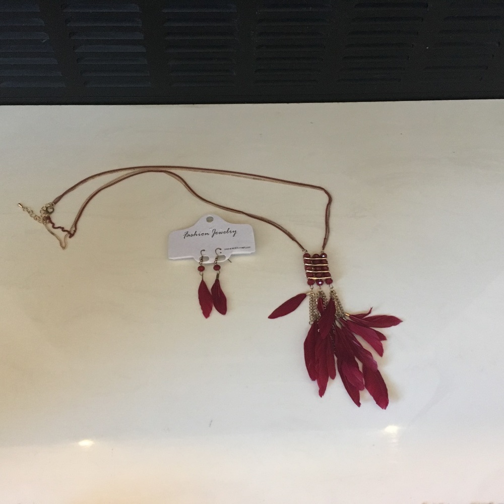 NWT!! Feather Necklace & Earring Set